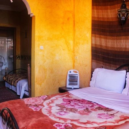 Auberge Et Hotel Les Amis Tafraout Zewnętrze zdjęcie