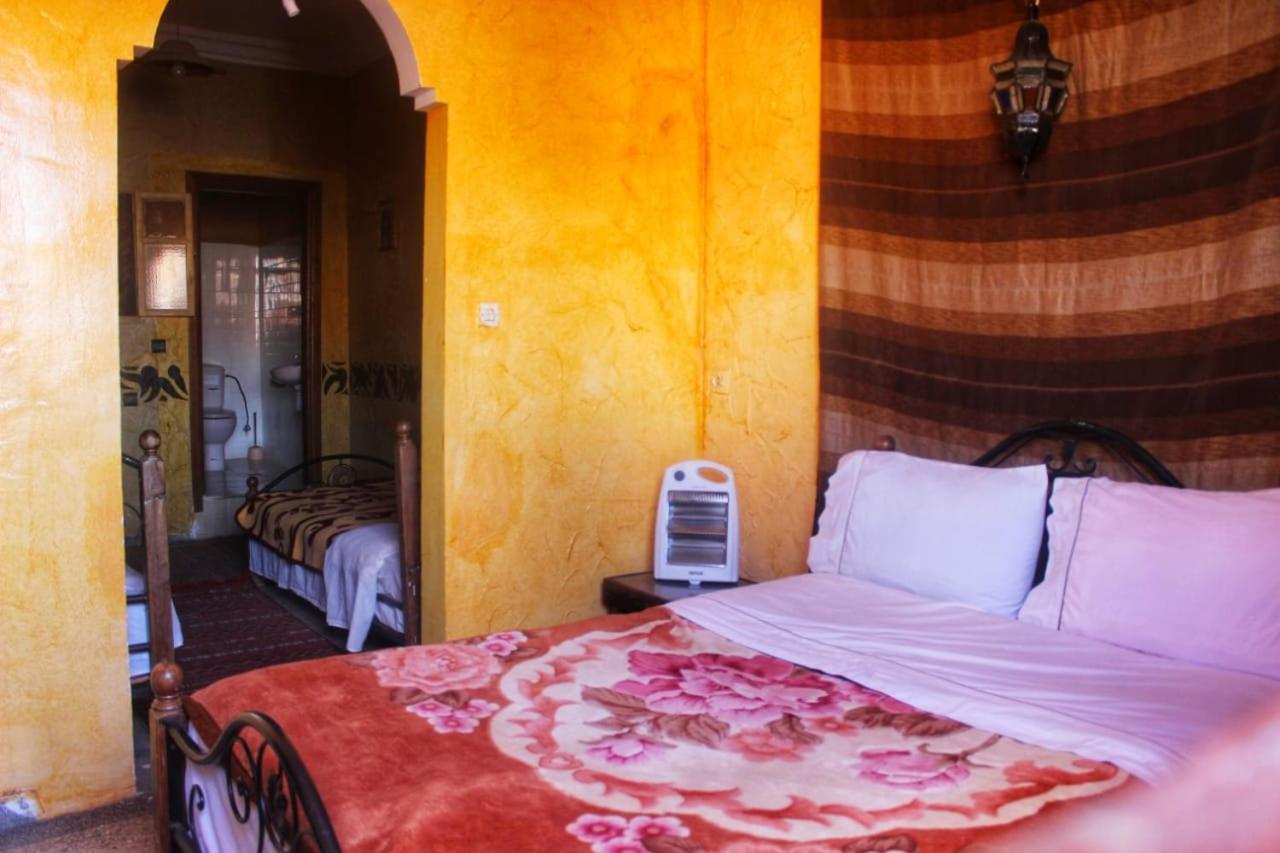 Auberge Et Hotel Les Amis Tafraout Zewnętrze zdjęcie