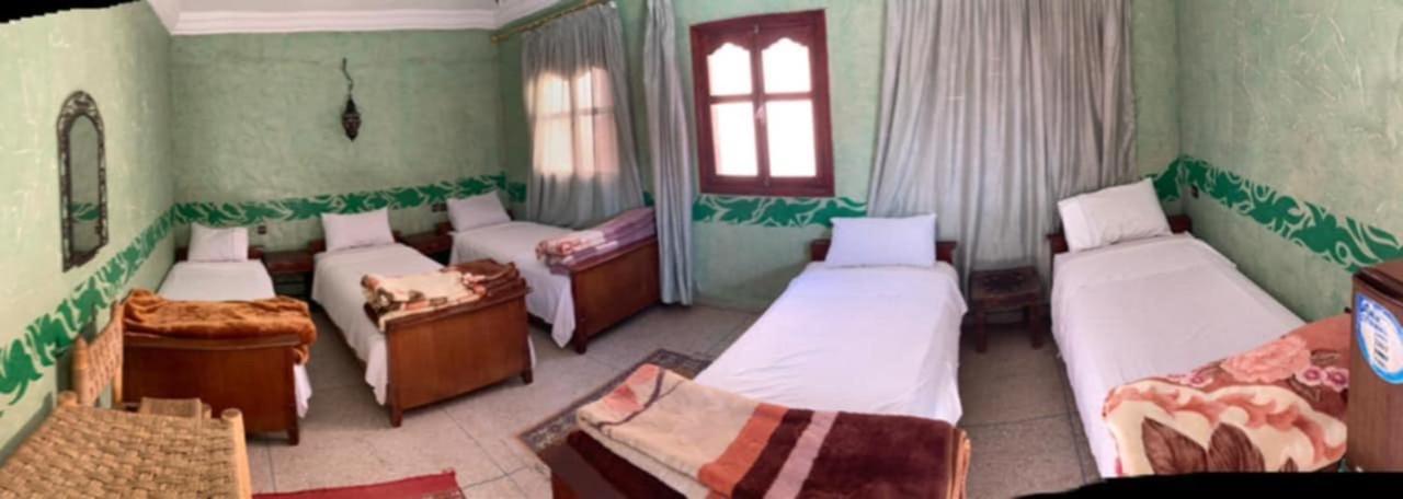 Auberge Et Hotel Les Amis Tafraout Zewnętrze zdjęcie